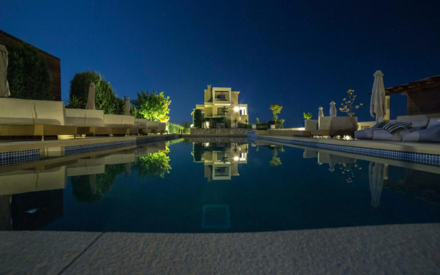 Niovi Boutique Apartments