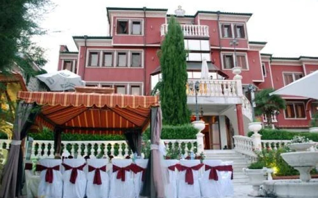 The Old Town Residence