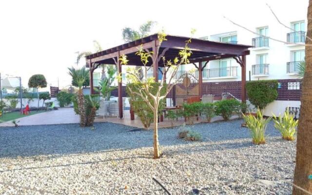 New Beautiful Sea View 2 Bdrm Flat With Pool!