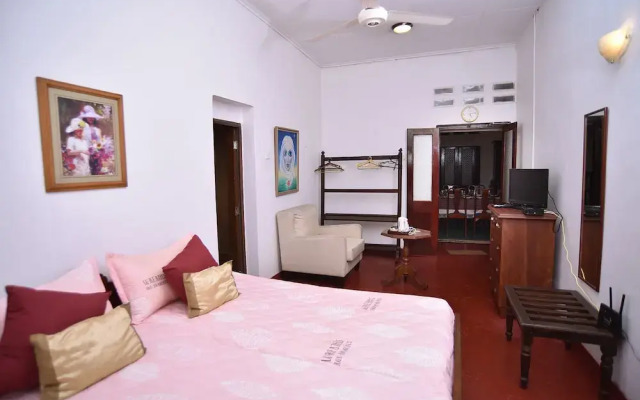Ronan Residency