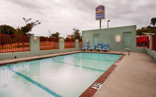 Super 8 By Wyndham Natchez