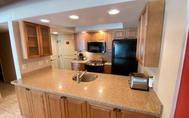 #109 Vail International