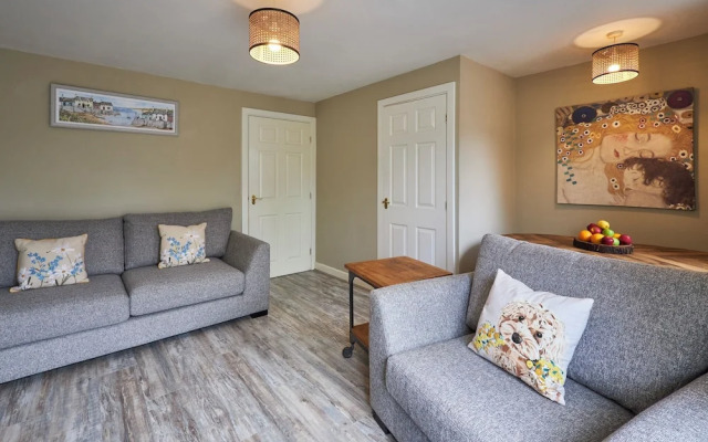 Host Stay Beachcomber s Rest