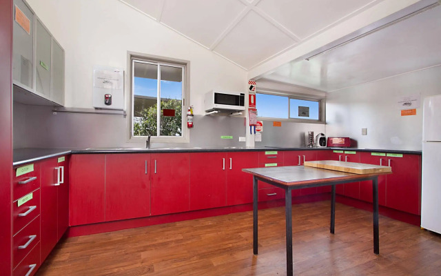 Gladstone Backpackers