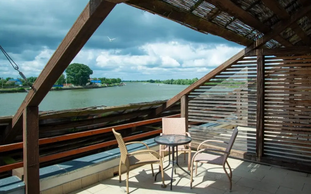 Paradise Delta House