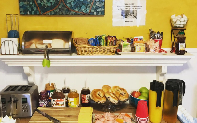 Madame Isabelle's House In New Orleans - Hostel