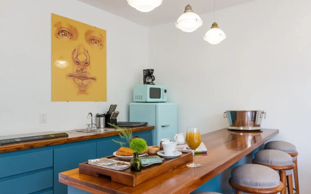 Deco Housing Luxury Rentals in Roma Norte