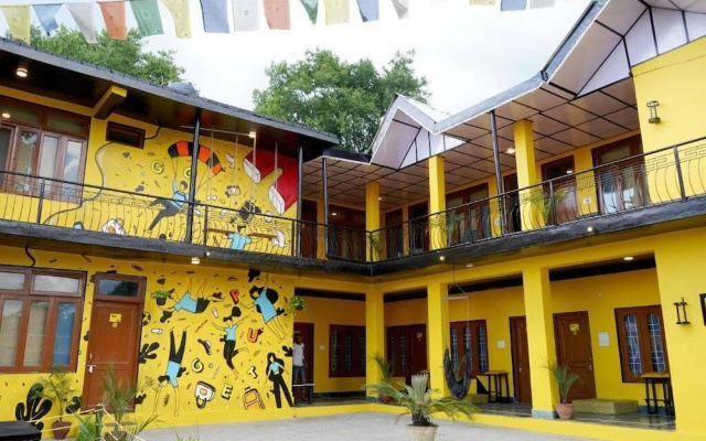 The Hosteller Bir