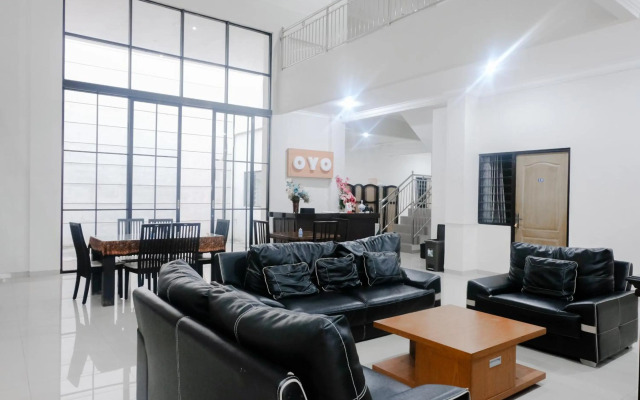 OYO 407 Bandahara 21 Syariah