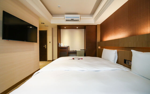 Talmud Hotel Tainan