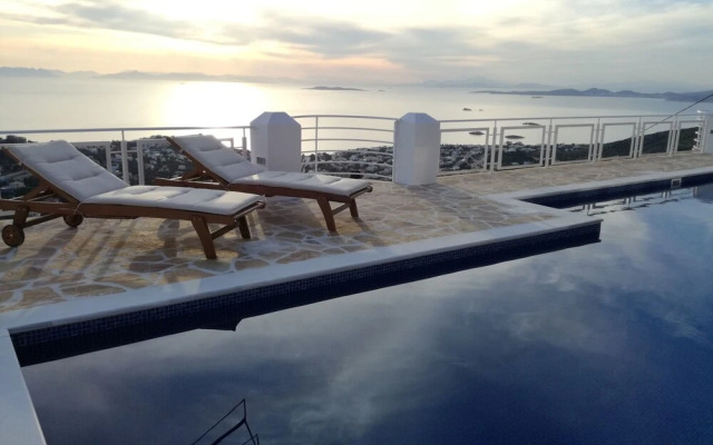 Infinity Blue Suites