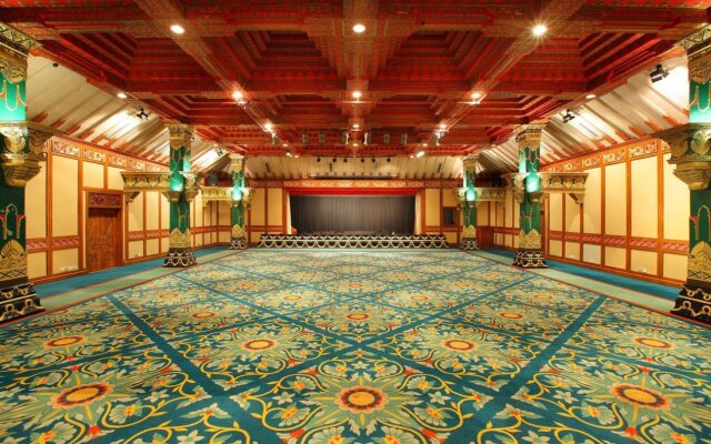 Nusa Dua Beach Hotel and Spa