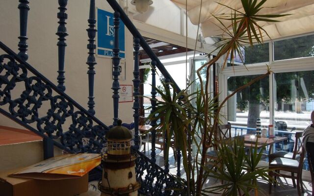 Hostal Marazul