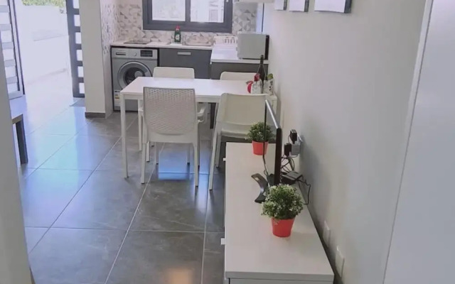 14 AN - 114 Nissi Twins Apartment