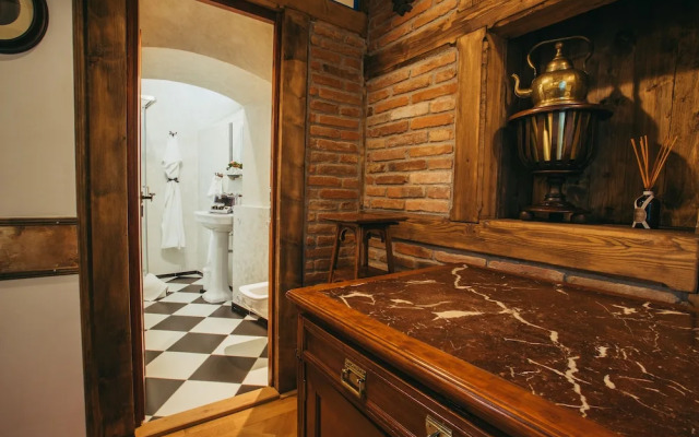 Divná Pani Luxury Gallery Rooms