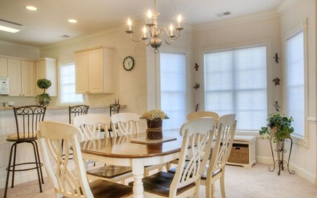 Magnolia Pointe 101 4828 by RedAwning