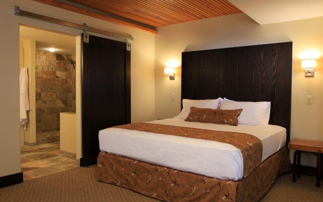 Sojourn Lakeside Resort