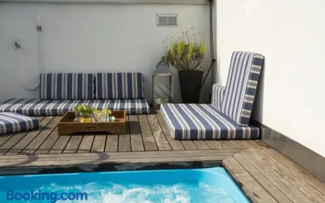 Pavi Apts Ljubljana - Private Rooftop Swimming pool