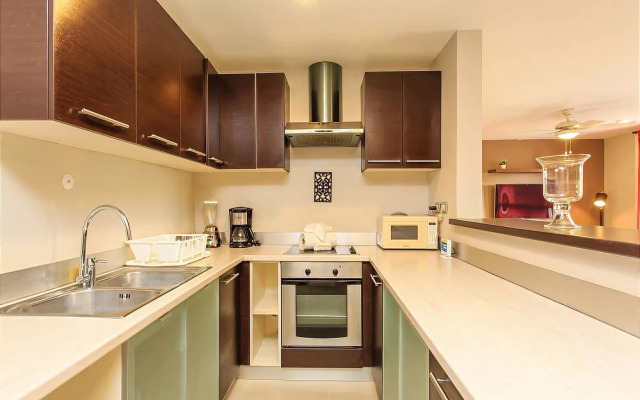 Plaza Paraiso by Playa Moments