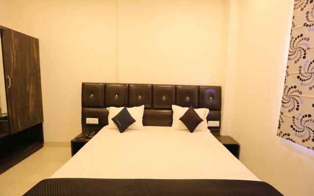OYO Rooms 158 Gomti Nagar Kathota Jheel