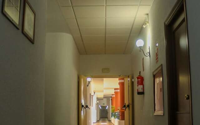 Hostal Puente Del Rey