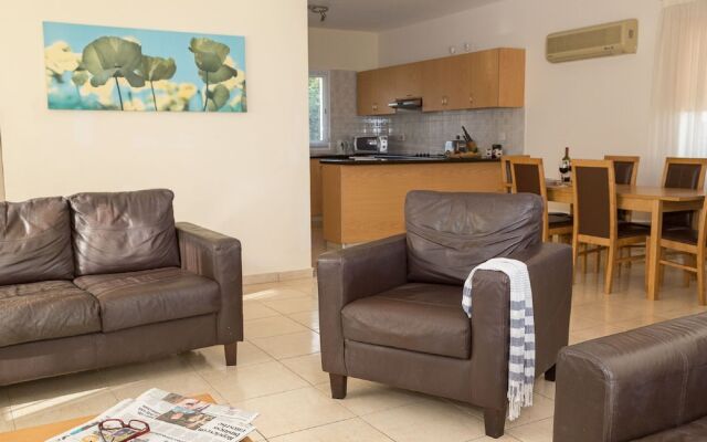 Coral Bay Sunbeam Villa