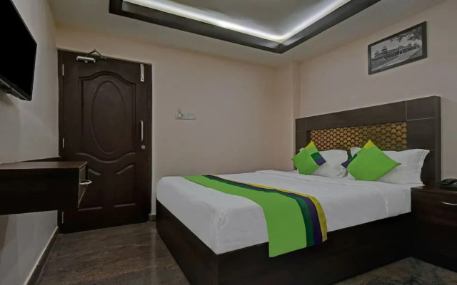 Palm Tree by OYO Rooms