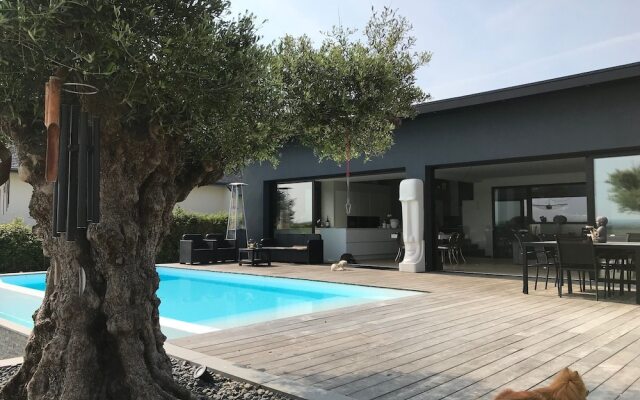 Home Le Clos Maric