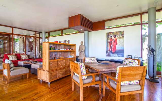 The Colonnade by Exotiq Villa Holidays