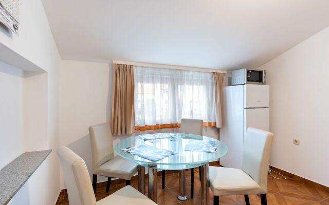 Scenic Apartment in Zadar With Terrace