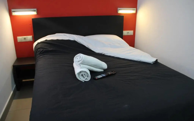 room00 Valencia Hostel