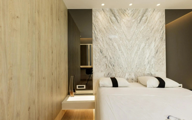 Kahlua Sea View Suites