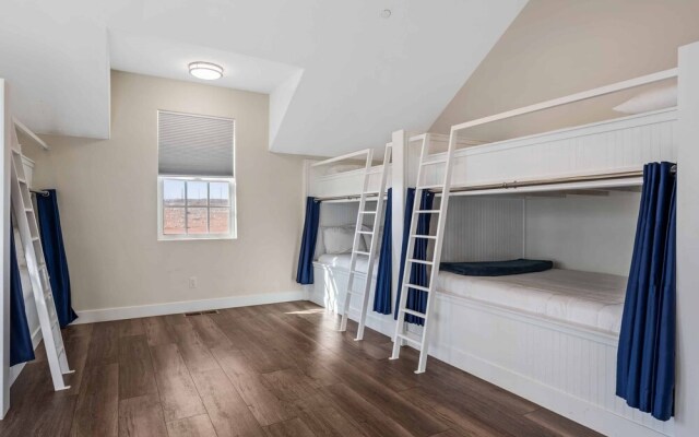 The Hudson #f2 4 Bedroom Townhouse