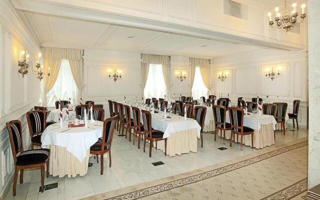 Hotel Palace