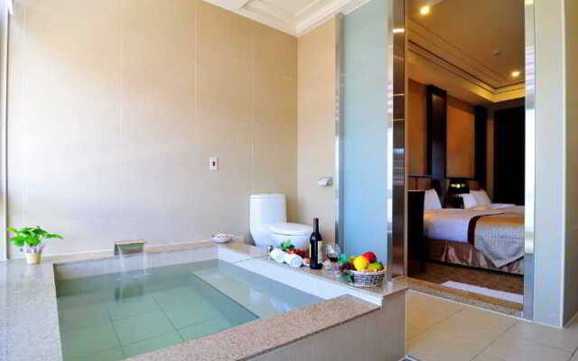 Hotel Jinshan Sakura Bay Spring Report