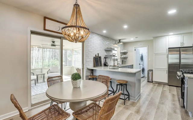 10 Mi to Uab: Inviting Home w/ Free Parking & Wifi