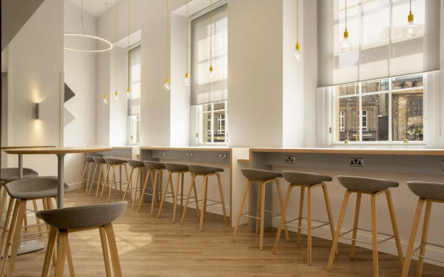 Holiday Inn Express - Edinburgh City Centre by IHG