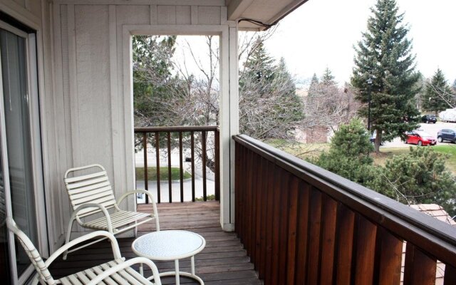 Lookout Inn GuestHouse and Suites