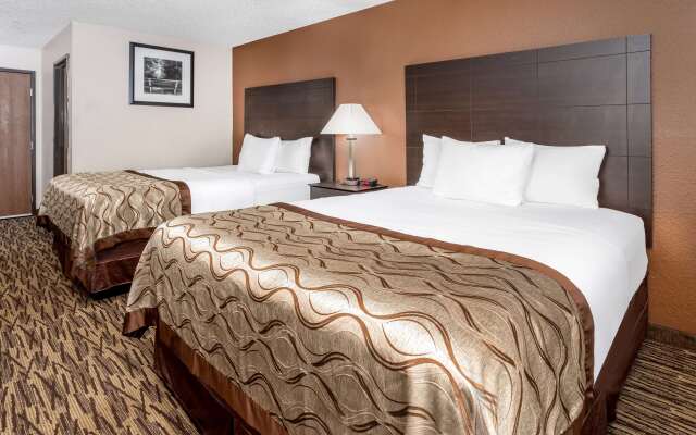 Baymont by Wyndham Beloit