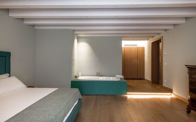 Palazzo De Gregorio Apartments