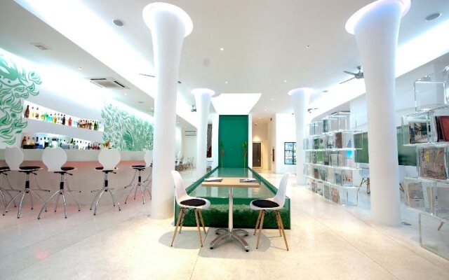 Lebiz & Library