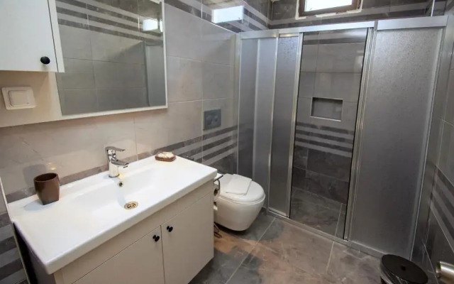 Diplomat Suites