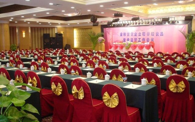 Dynasty Hotel