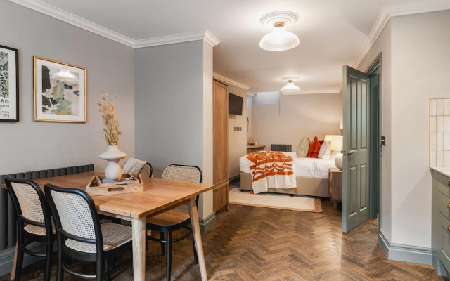 YourApartment  Cotham Arms