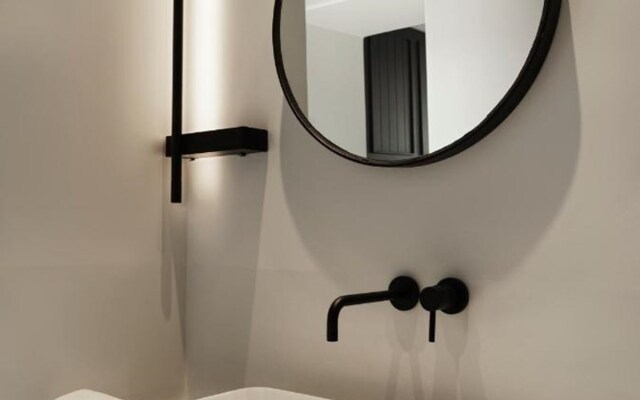 Ezio Bo Luxury Living