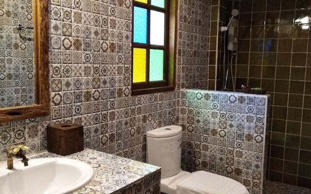 Ruean Ploysrirung Boutique Resort