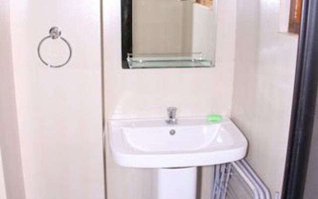 Vista Akara Suites
