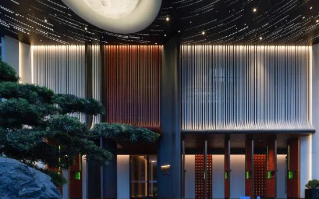 Green Elegant Hotel (Humanities Science and Technology College)