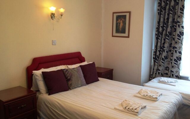 3 Tuns Coaching Inn