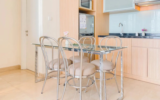 Stunning and Comfy 2BR Apartment at Menteng Park